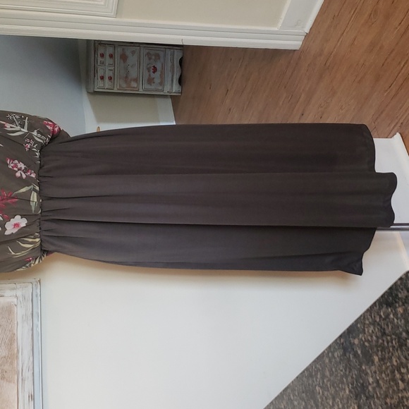 Japna Dress - Picture 12 of 13